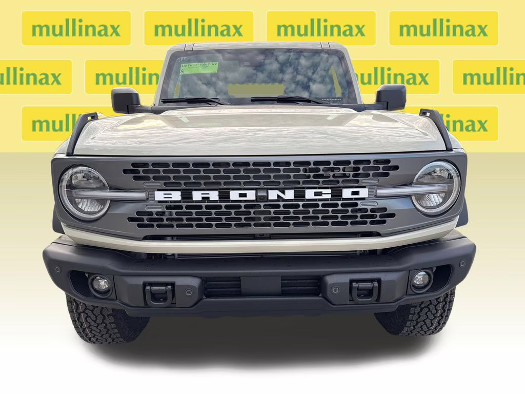 2026 Desert Sand Ford Bronco Badlands 4X4 SUV