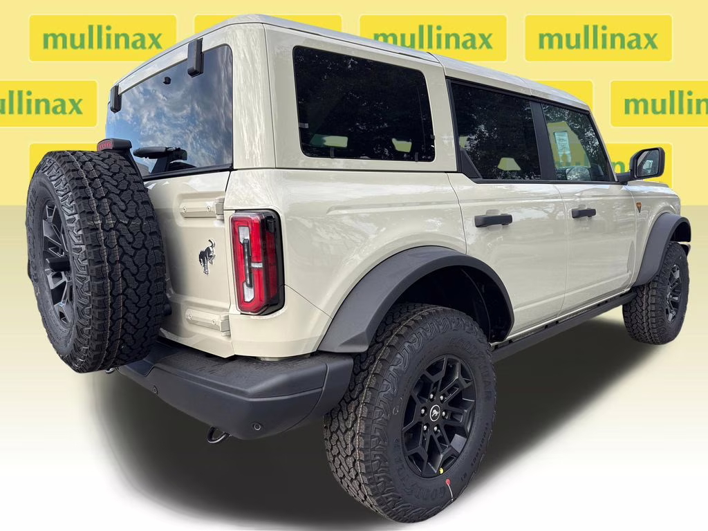 2026 Desert Sand Ford Bronco Badlands 4X4 SUV