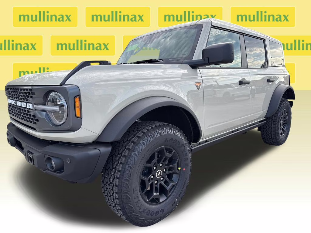 2026 Desert Sand Ford Bronco Badlands 4X4 SUV