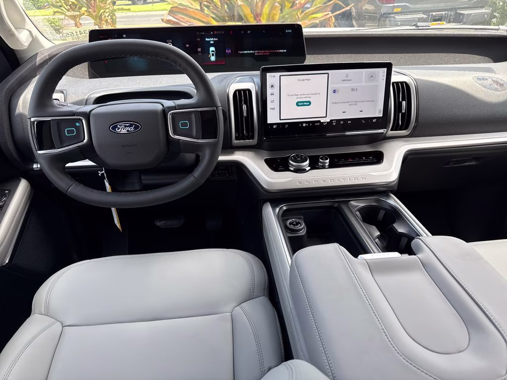 2026 Space Silver Metallic Ford Expedition Active RWD SUV