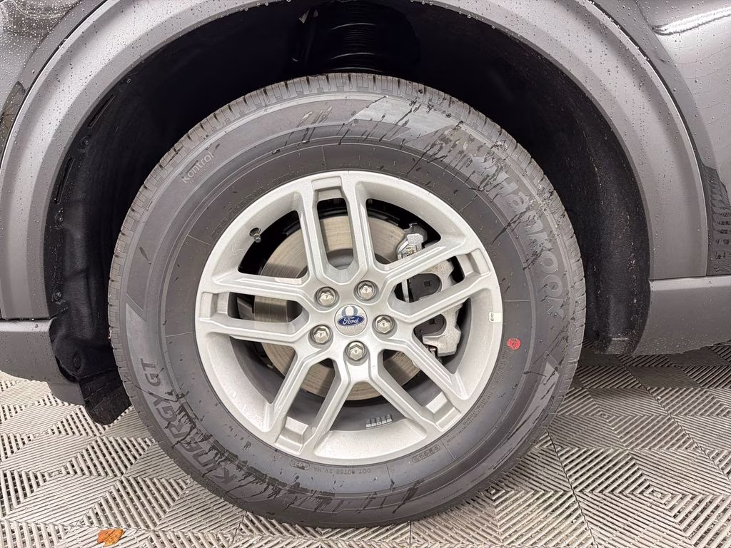2026 AGATE BLACK Ford Explorer Active RWD SUV