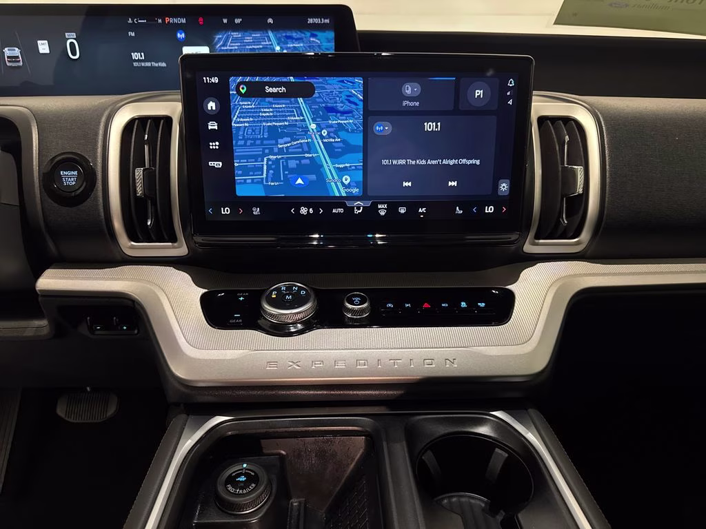 2025 Glacier Gray Metallic TriCoat Ford Expedition Active RWD SUV