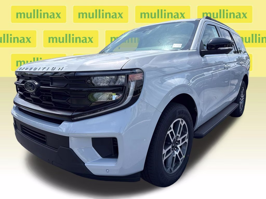 2026 Space Silver Metallic Ford Expedition Active RWD SUV