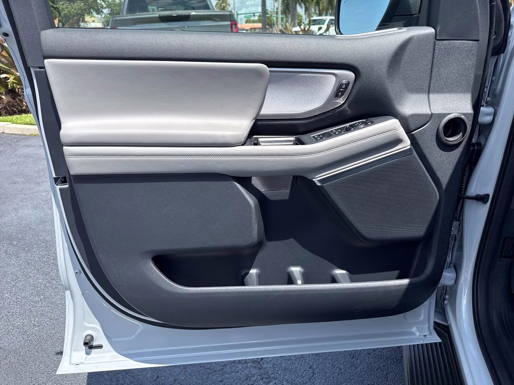 2026 Space Silver Metallic Ford Expedition Active RWD SUV