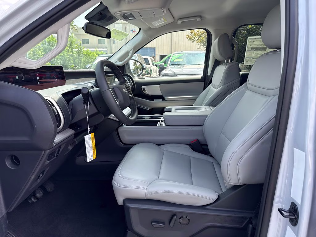 2026 Space Silver Metallic Ford Expedition Active RWD SUV