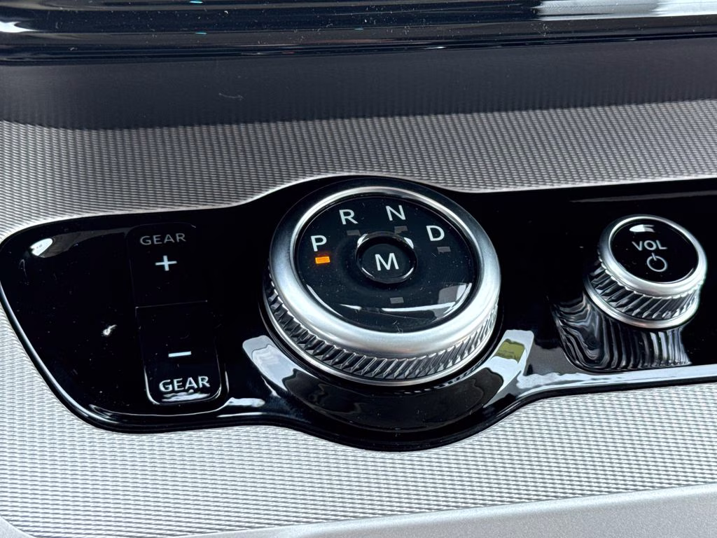 2026 Space Silver Metallic Ford Expedition Active RWD SUV
