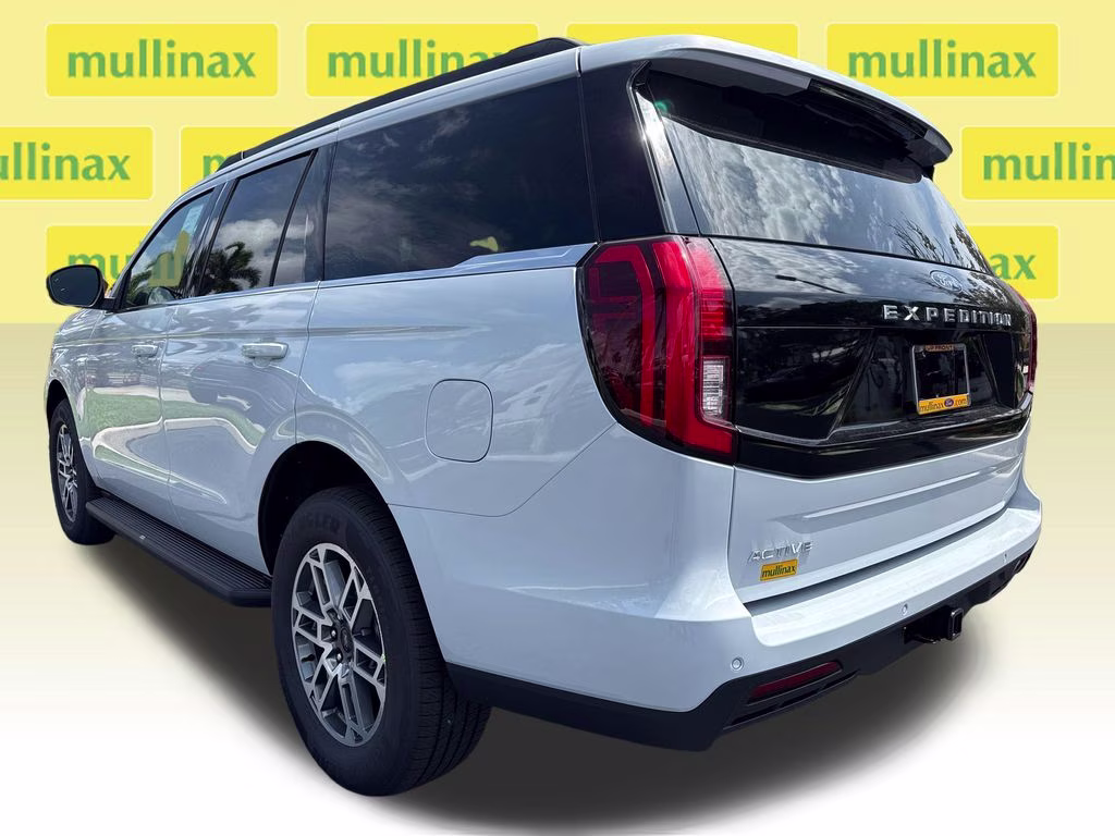 2026 Space Silver Metallic Ford Expedition Active RWD SUV