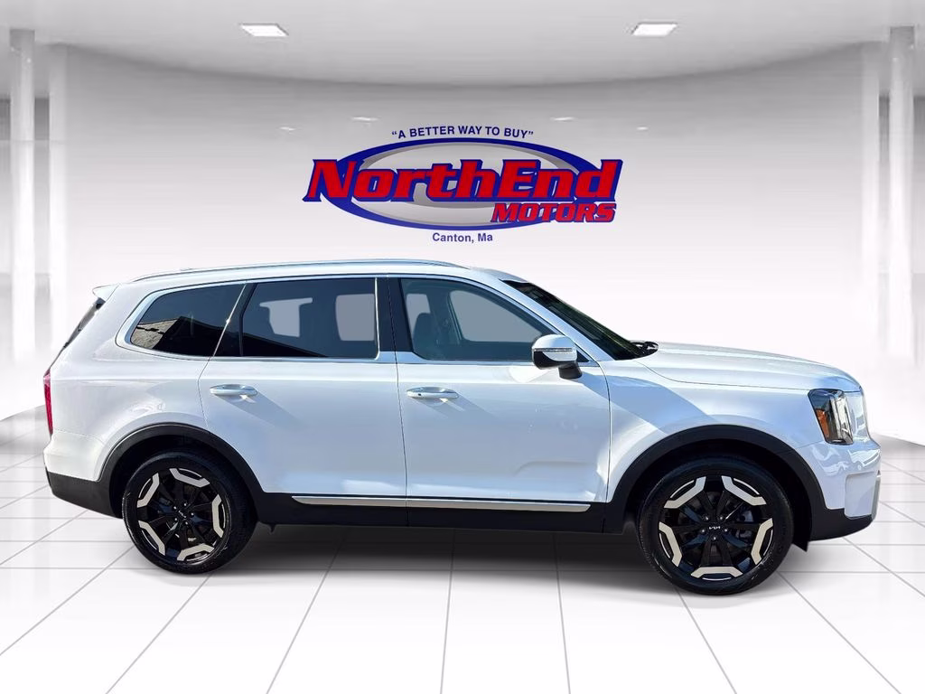 2025 Glacial White Pearl Kia Telluride S AWD SUV