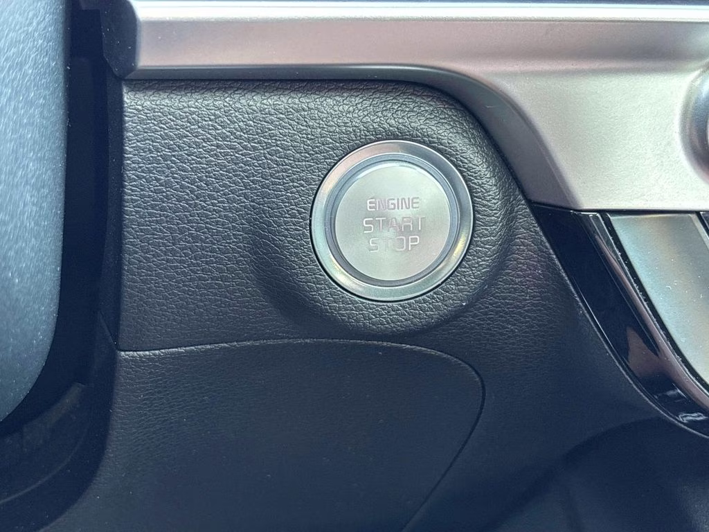 2025 Glacial White Pearl Kia Telluride S AWD SUV