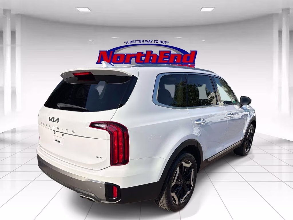 2025 Glacial White Pearl Kia Telluride S AWD SUV