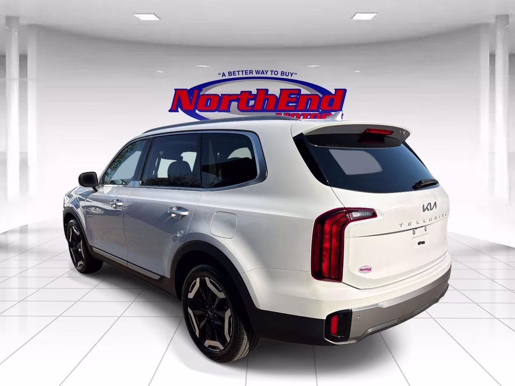 2025 Glacial White Pearl Kia Telluride S AWD SUV
