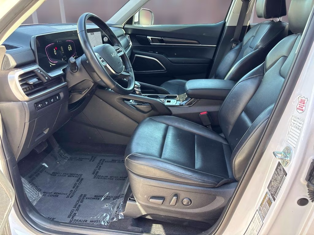 2025 Glacial White Pearl Kia Telluride S AWD SUV