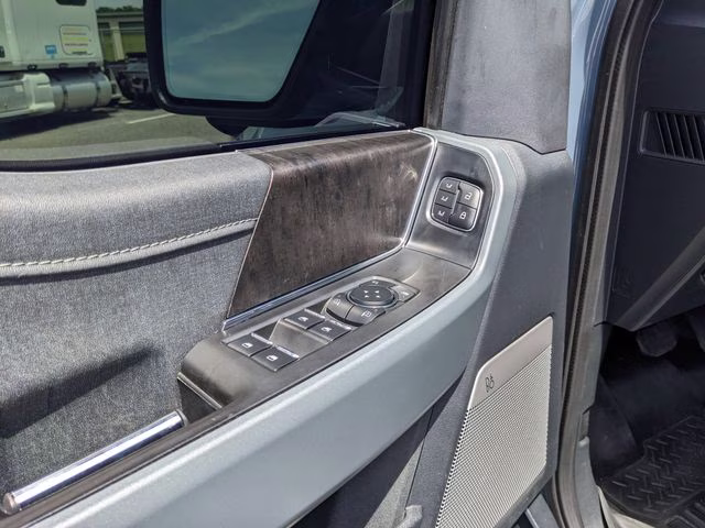 2023 Azure Gray Metallic Ford F-150 Lariat 4X4 Truck