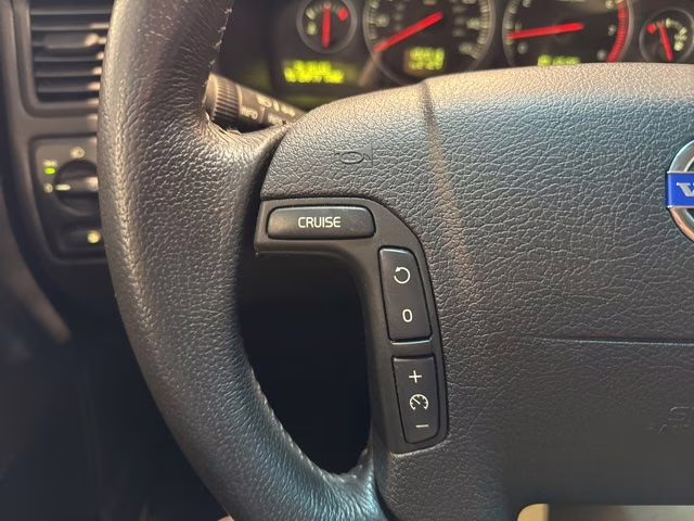 2006 Volvo XC70 AWD Crossover