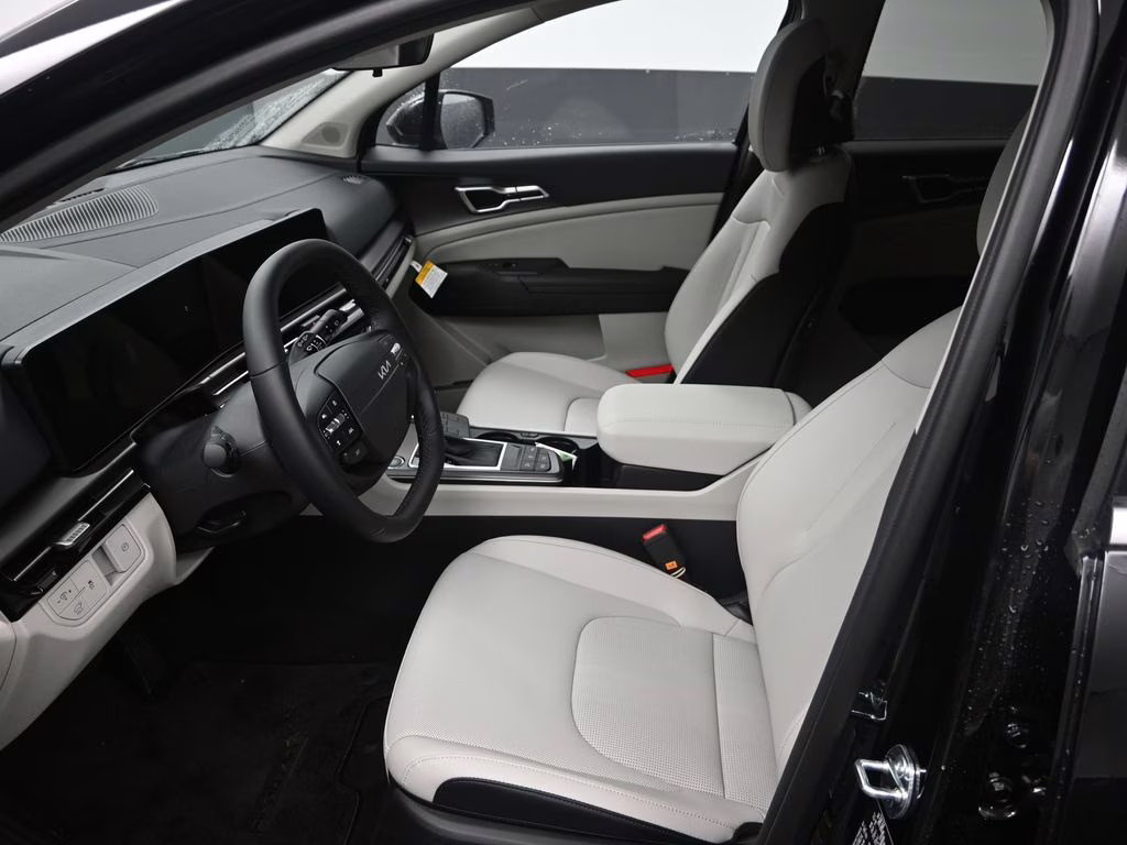 2026 Ebony Black Kia Sportage EX FWD SUV