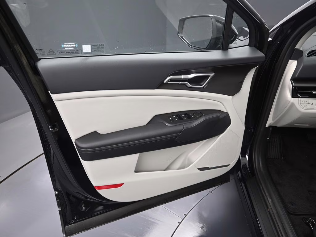 2026 Ebony Black Kia Sportage EX FWD SUV