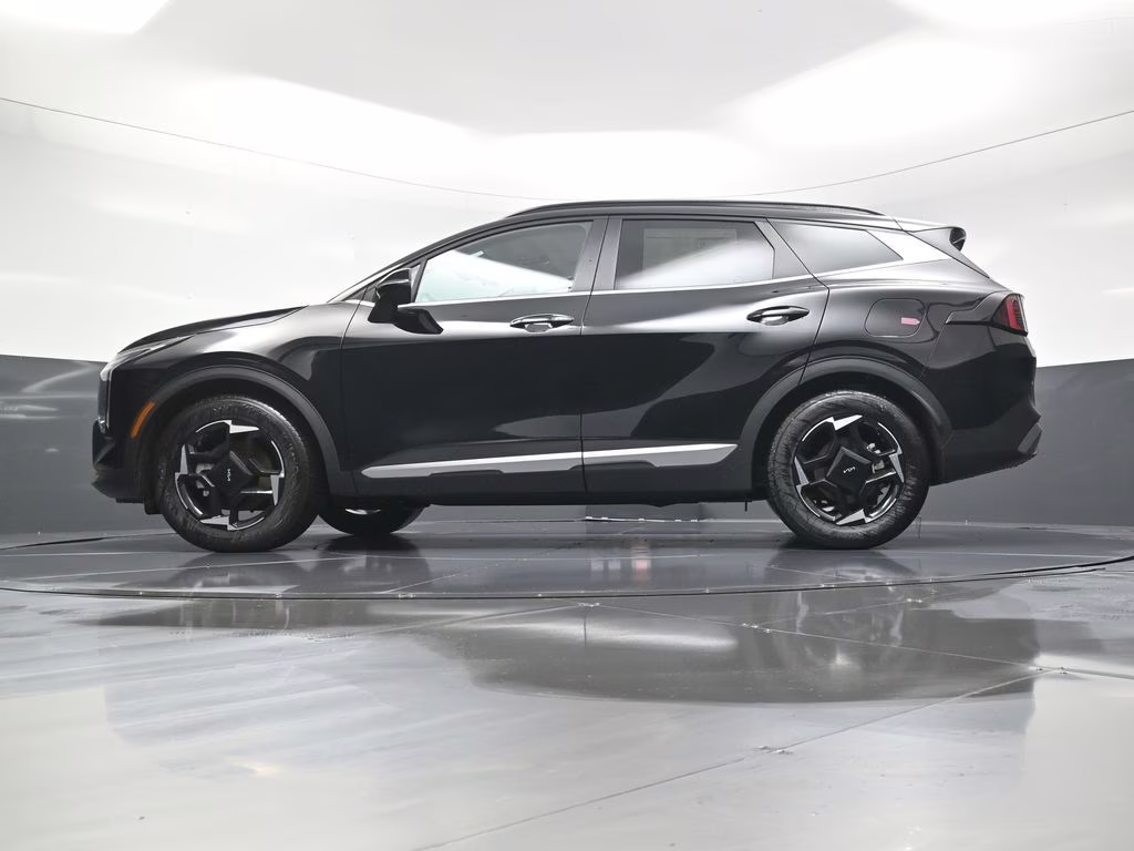 2026 Ebony Black Kia Sportage EX FWD SUV