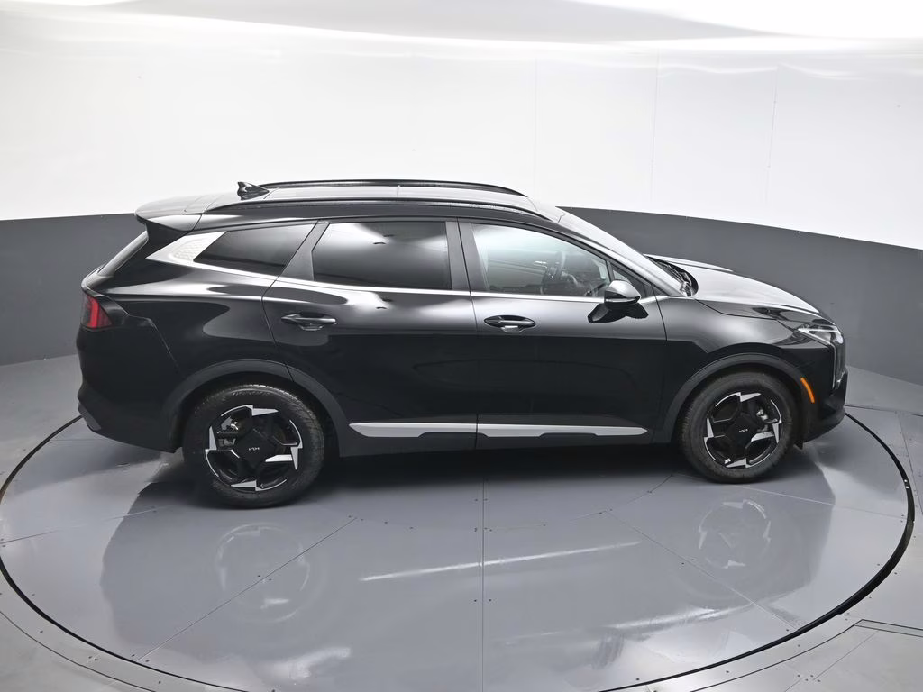 2026 Ebony Black Kia Sportage EX FWD SUV