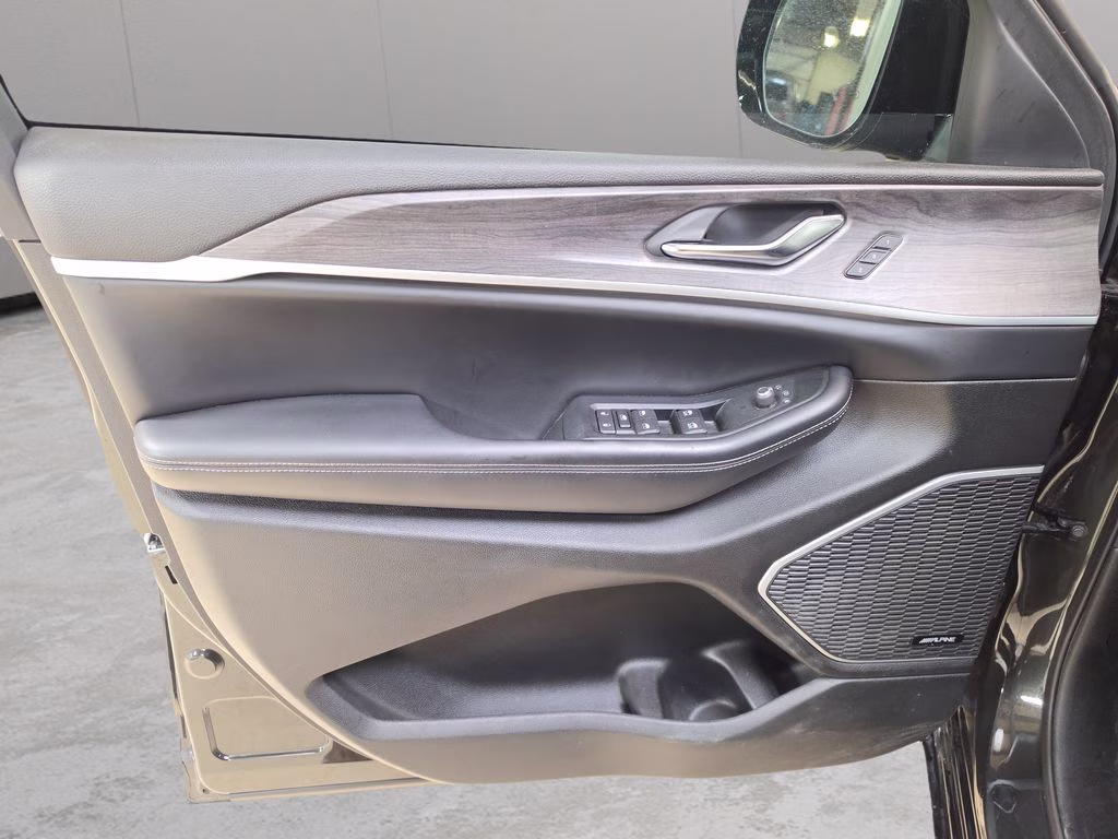 2024 Rocky Mountain Pearlcoat Jeep Grand Cherokee 4xe 4xe 4X4 SUV