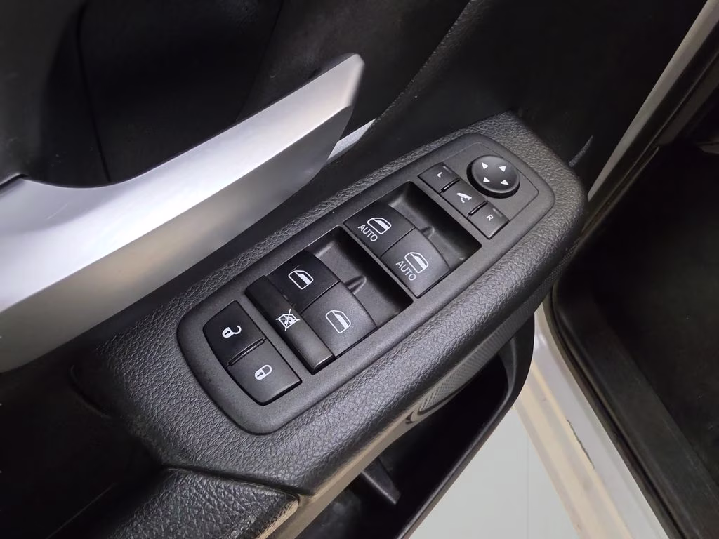 2023 Bright White Clearcoat Ram 1500 Big Horn/Lone Star 4X4 Truck