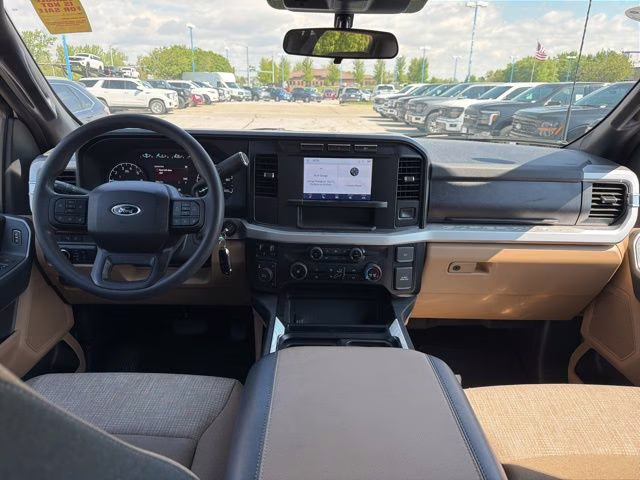 2024 Oxford White Ford Super Duty F-250 SRW XLT 4X4 Truck