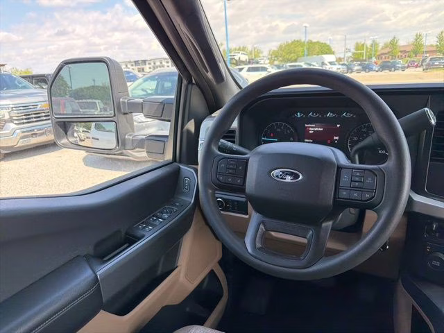 2024 Oxford White Ford Super Duty F-250 SRW XLT 4X4 Truck
