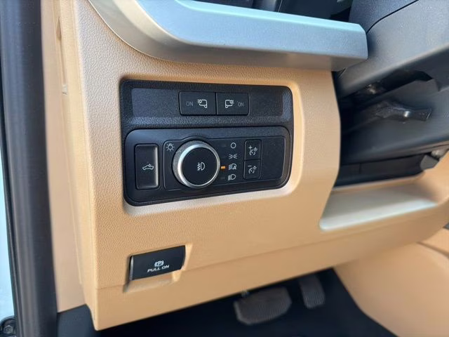 2024 Oxford White Ford Super Duty F-250 SRW XLT 4X4 Truck