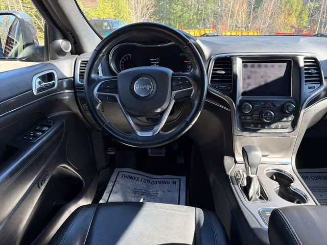 2018 Velvet Red Pearlcoat Jeep Grand Cherokee Limited 4X4 SUV