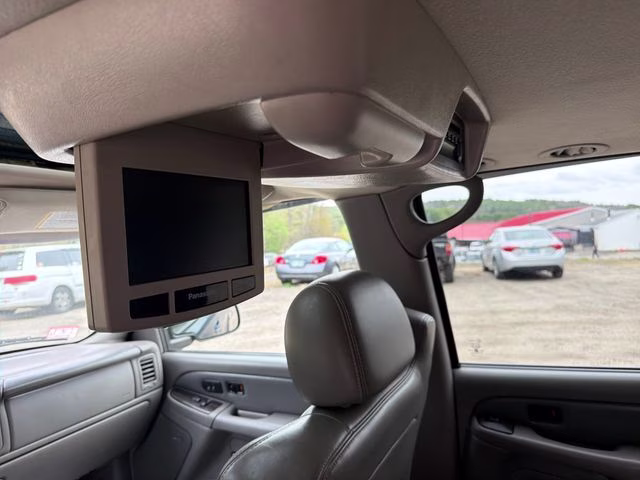 2005 Blue / Green Crystal GMC Yukon Denali AWD SUV
