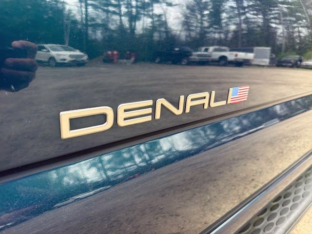2005 Blue / Green Crystal GMC Yukon Denali AWD SUV