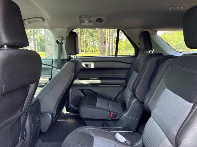 2023 Gray Metallic Ford Explorer XLT 4X4 SUV