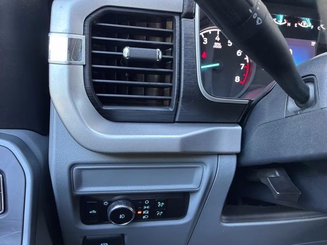 2023 Oxford White Ford F-150 XLT 4X4 Truck