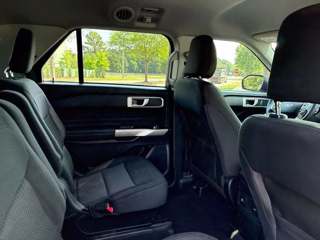 2023 Gray Metallic Ford Explorer XLT 4X4 SUV