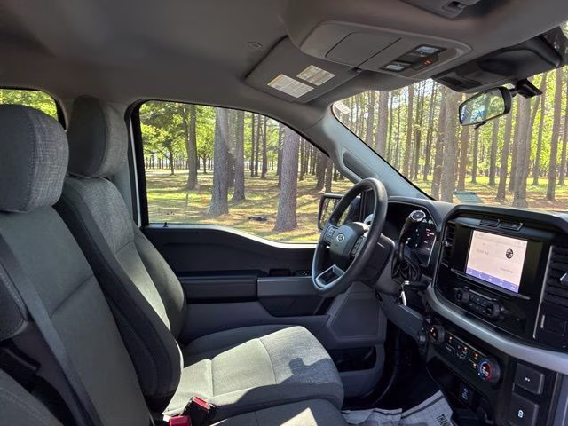 2023 Oxford White Ford F-150 XLT 4X4 Truck