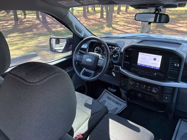 2023 Oxford White Ford F-150 XLT 4X4 Truck