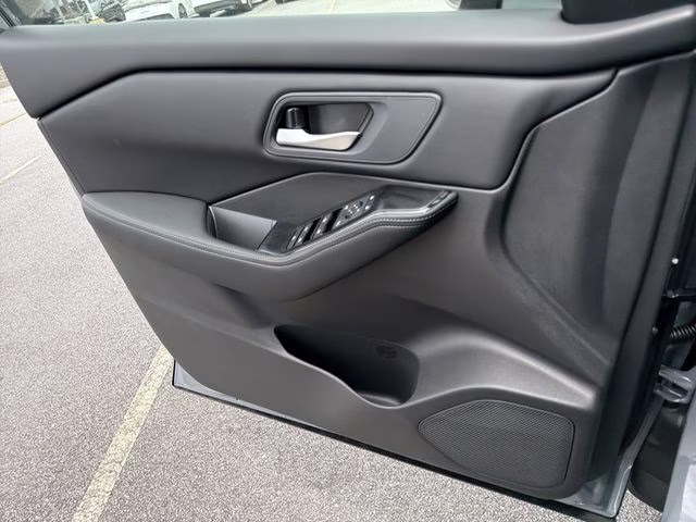 2026 Boulder Gray Pearl Nissan Rogue SV FWD SUV