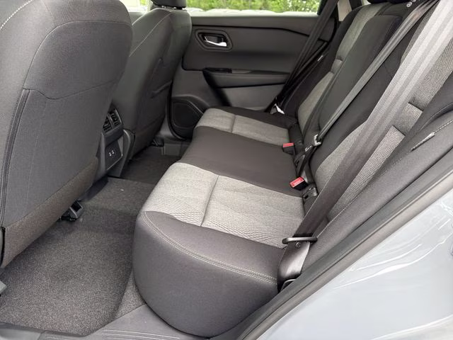 2026 Boulder Gray Pearl Nissan Rogue SV FWD SUV