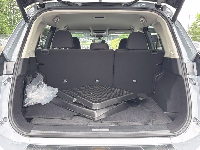 2026 Boulder Gray Pearl Nissan Rogue SV FWD SUV