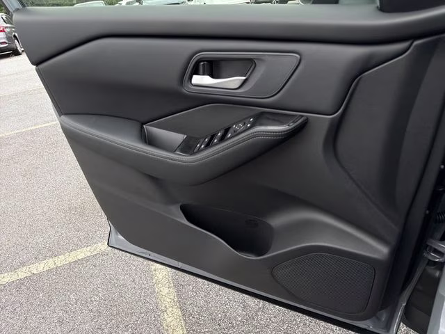 2026 Boulder Gray Pearl Nissan Rogue SV AWD SUV