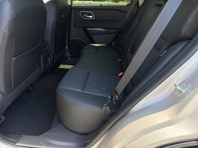 2026 Champagne Silver Metallic Nissan Rogue Platinum AWD SUV