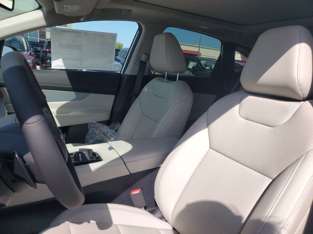 2026 Everest White Pearl Tricoat Nissan Murano SL AWD SUV