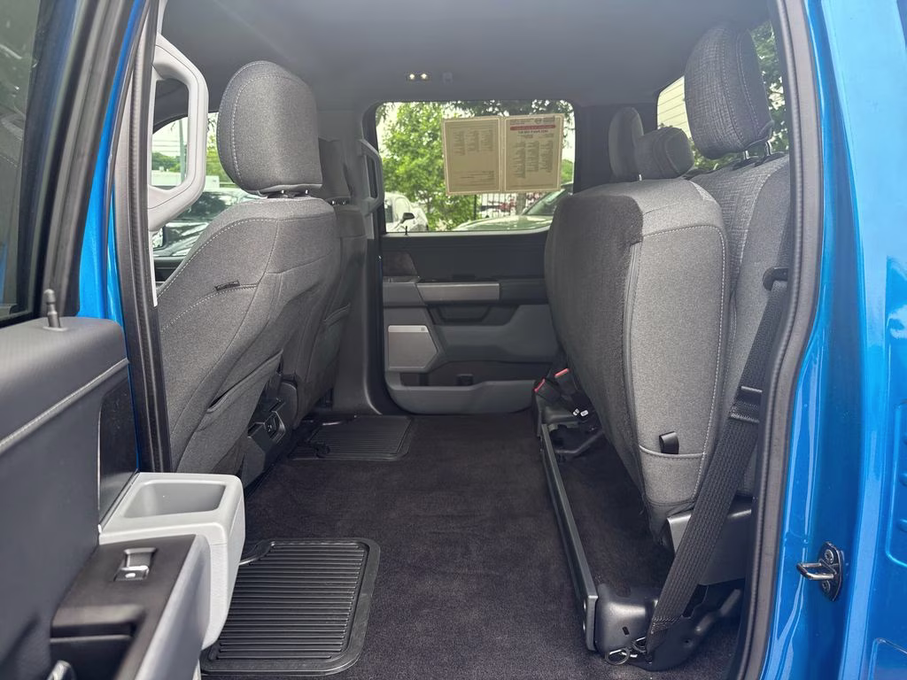 2021 Blue Metallic Ford F-150 XLT 4X4 Truck