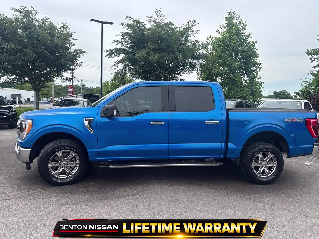 2021 Blue Metallic Ford F-150 XLT 4X4 Truck
