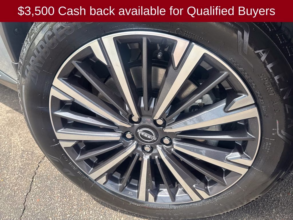 2026 Boulder Gray/Super Black Nissan Pathfinder Platinum 4X4 SUV