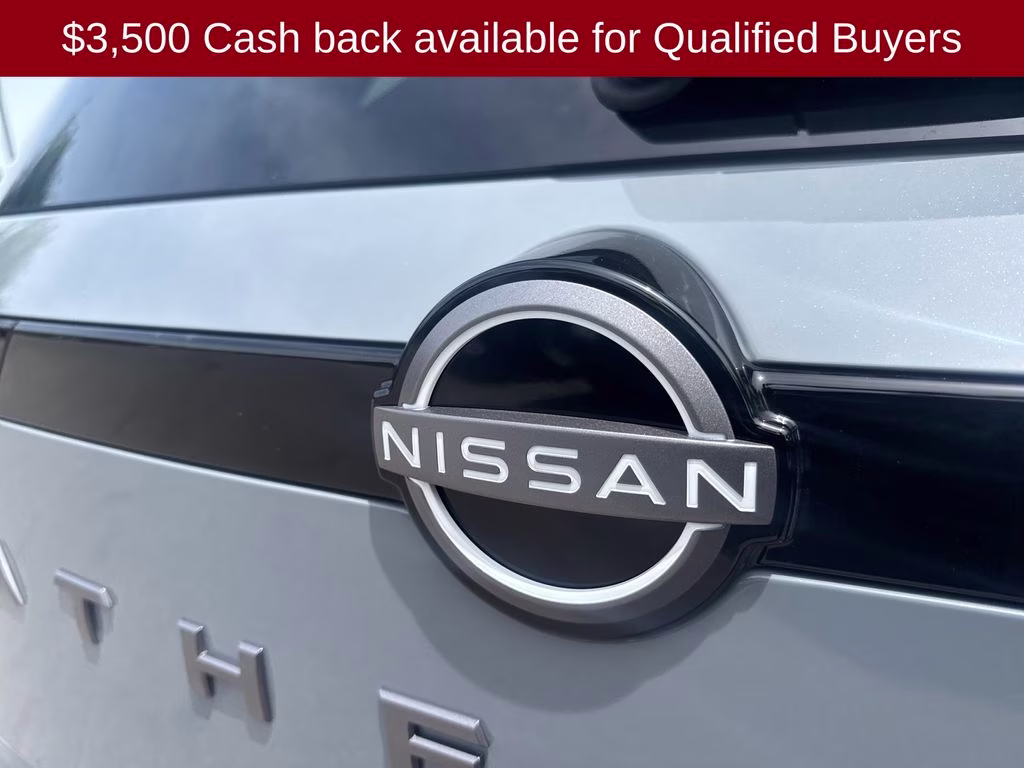 2026 Boulder Gray/Super Black Nissan Pathfinder Platinum 4X4 SUV