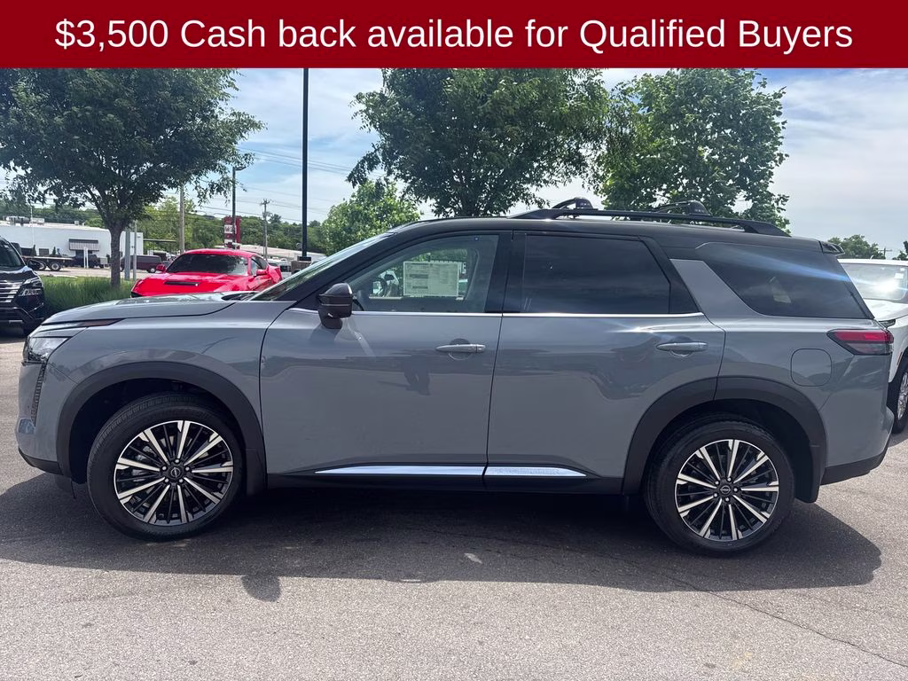 2026 Boulder Gray/Super Black Nissan Pathfinder Platinum 4X4 SUV