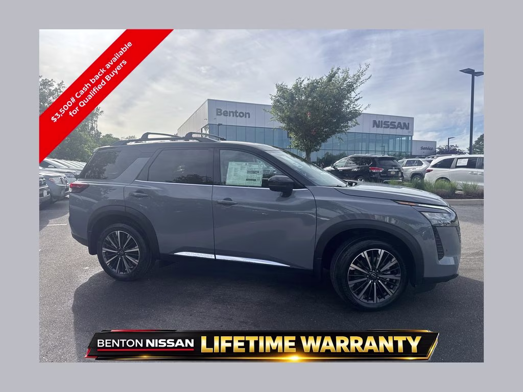 2026 Nissan Pathfinder Platinum 4WD's photo