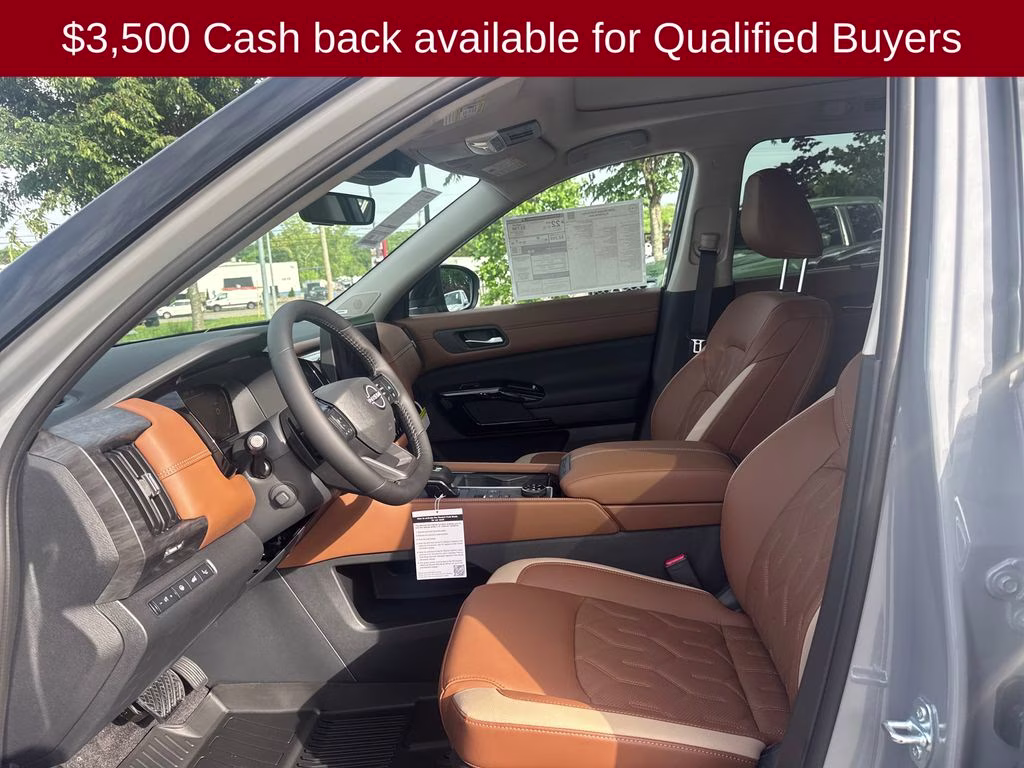 2026 Boulder Gray/Super Black Nissan Pathfinder Platinum 4X4 SUV