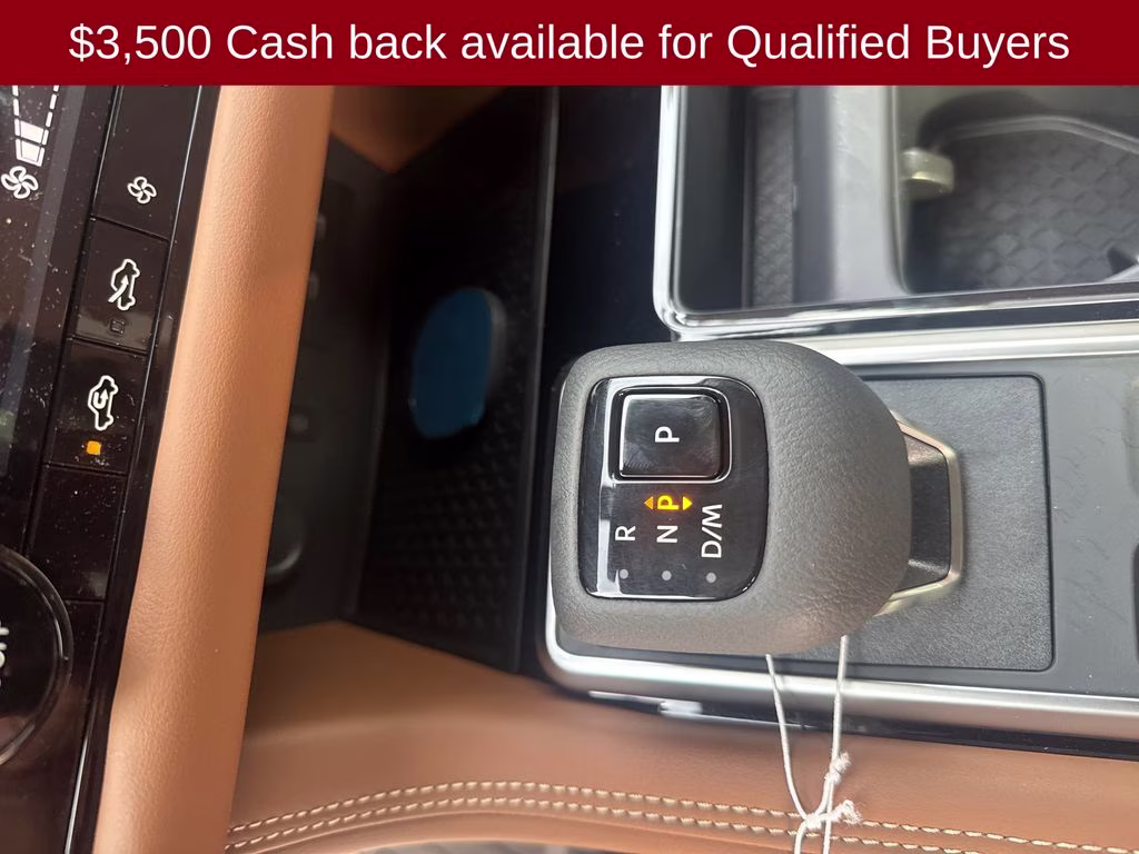 2026 Boulder Gray/Super Black Nissan Pathfinder Platinum 4X4 SUV