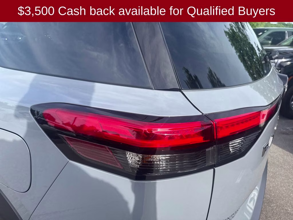 2026 Boulder Gray/Super Black Nissan Pathfinder Platinum 4X4 SUV